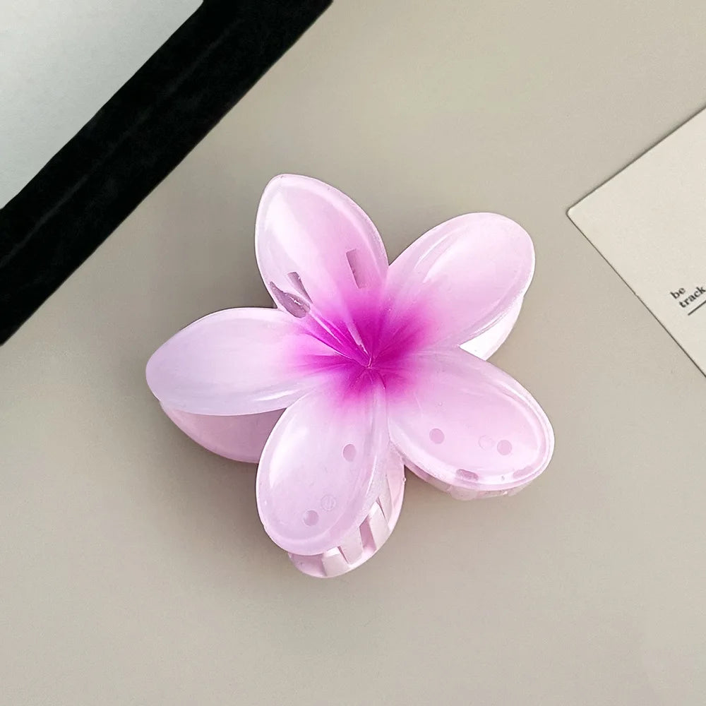 Tropical Blossom Hair Clip – The Floral Touch Your Summer Needs"