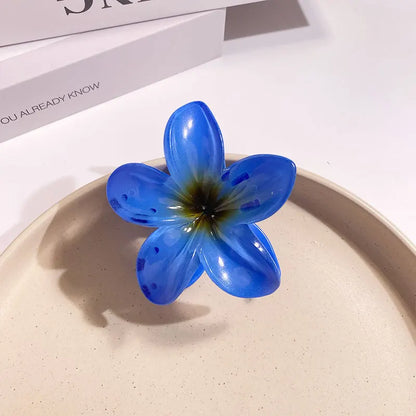 Tropical Blossom Hair Clip – The Floral Touch Your Summer Needs"
